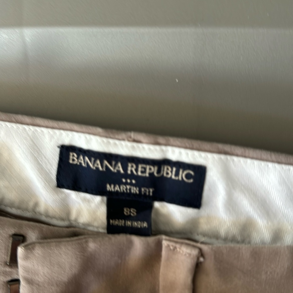 Banana republic Martin fit khaki pants size 8s